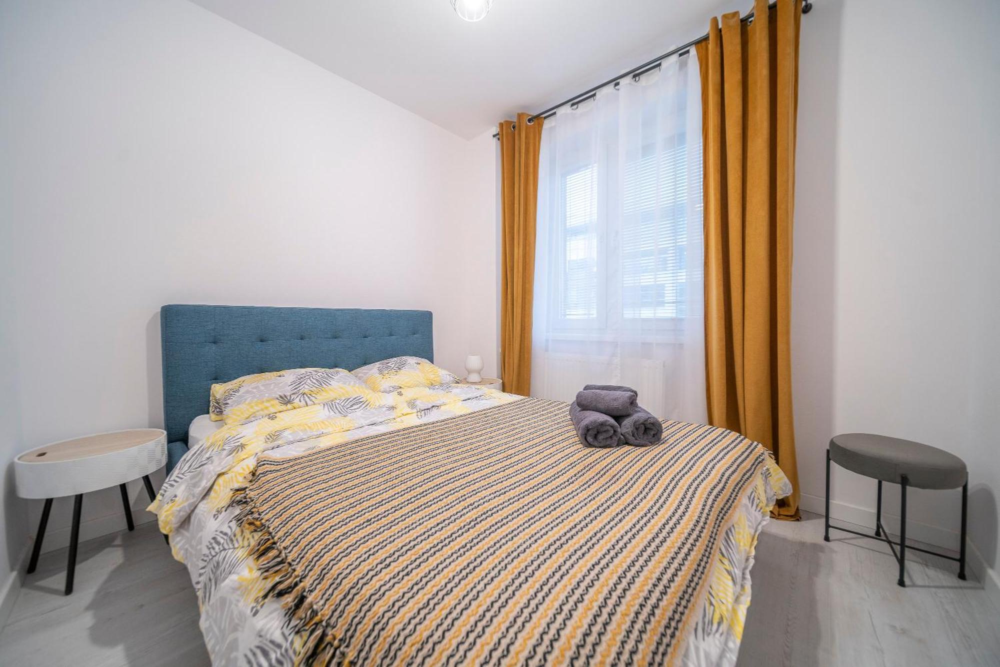 Stylowy Apartament Blue Self Check In 24H Вроцлав Екстер'єр фото